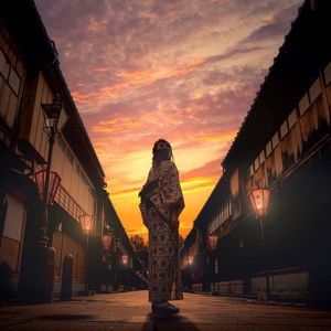 Meet your Posher, Sagan